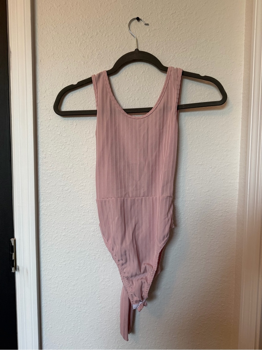 Boohoo Dusty Pink Ribbed Girls One-Piece Bodysuit